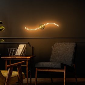   Elegáns arany fali lámpa, fém ház, 67 cm magasság x 10 cm szélesség x 5 cm mélység | Integrált LED 16W 3000K | Stílusos világítás modern lakberendezéshez, nappaliba, hálószobába és irodahelyiségekbe