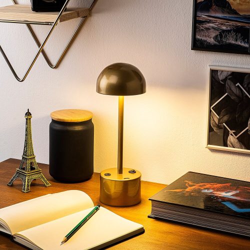 Elegáns arany asztali lámpa fém házzal, 10 cm átmérővel és 29 cm magassággal | IP20, 8 órás fénytartam, beépített LED 5W 3000K | Tökéletes modern lakberendezéshez és környezeti világításhoz
