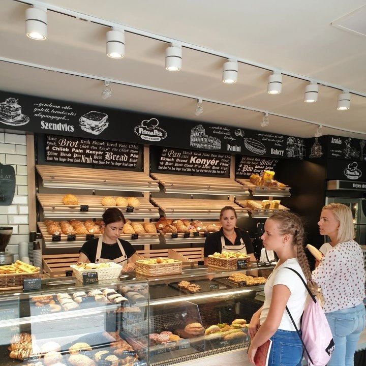 Gyöngyösi Príma Pék a LEDvonal.hu fényeivel!