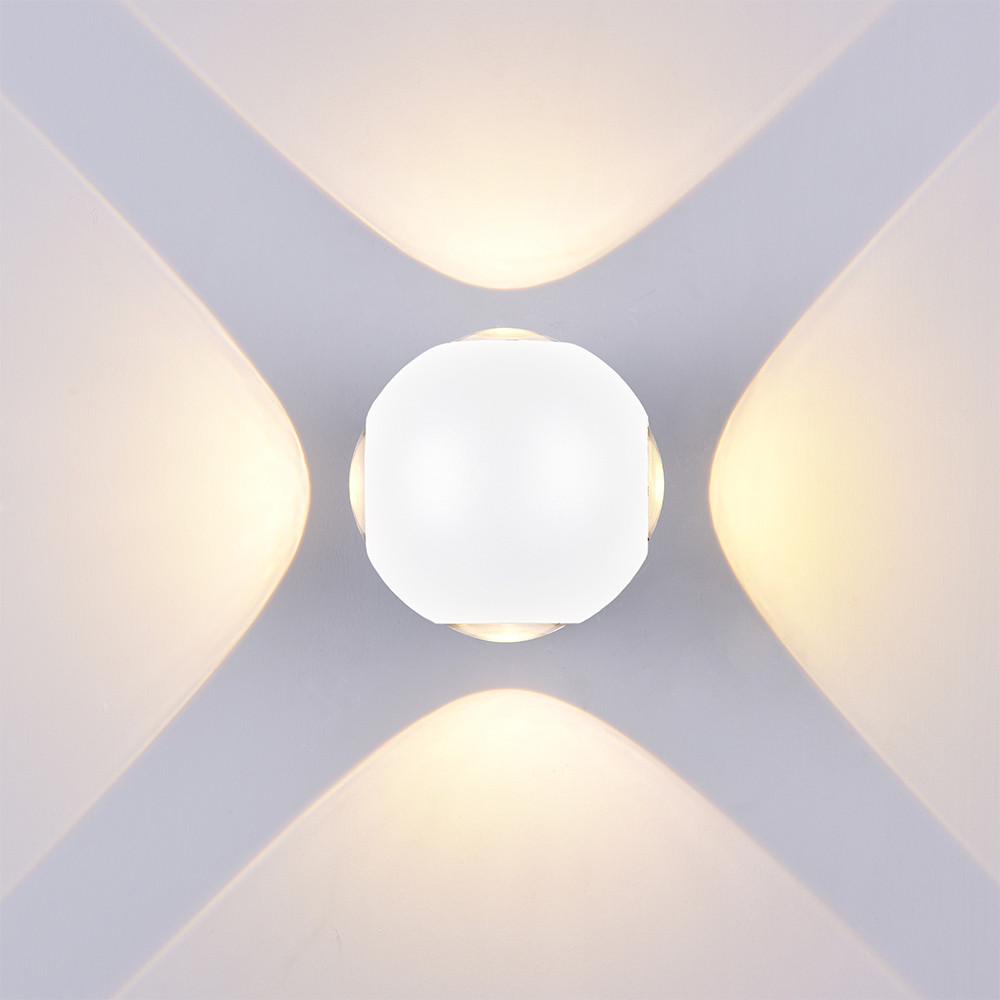 LED fali lámpa kerek, 4 diódával, fehértel, 4W, 4000K, természetes fehér, 440 lm, IP54, Optonica, 7490