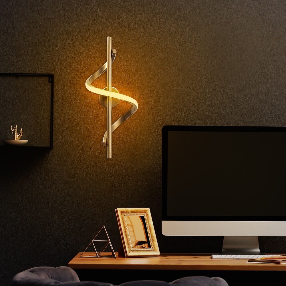 Elegáns arany fali lámpa, fém ház, 16 x 41 x 25 cm | SMD LED 11W 3000K | Stílusos világítás a modern lakberendezéshez, IP20 besorolású, tartós fém alaplap, tökéletes nappali és hálószoba hangulathoz